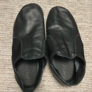 Capezio Woman’s Jazz shoes 6.5